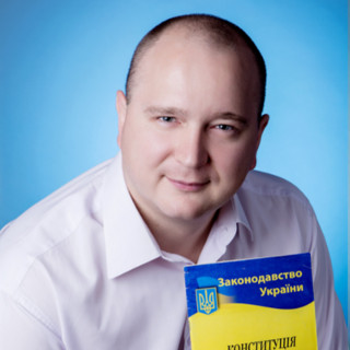 Адвокат Сергій Ткаченко